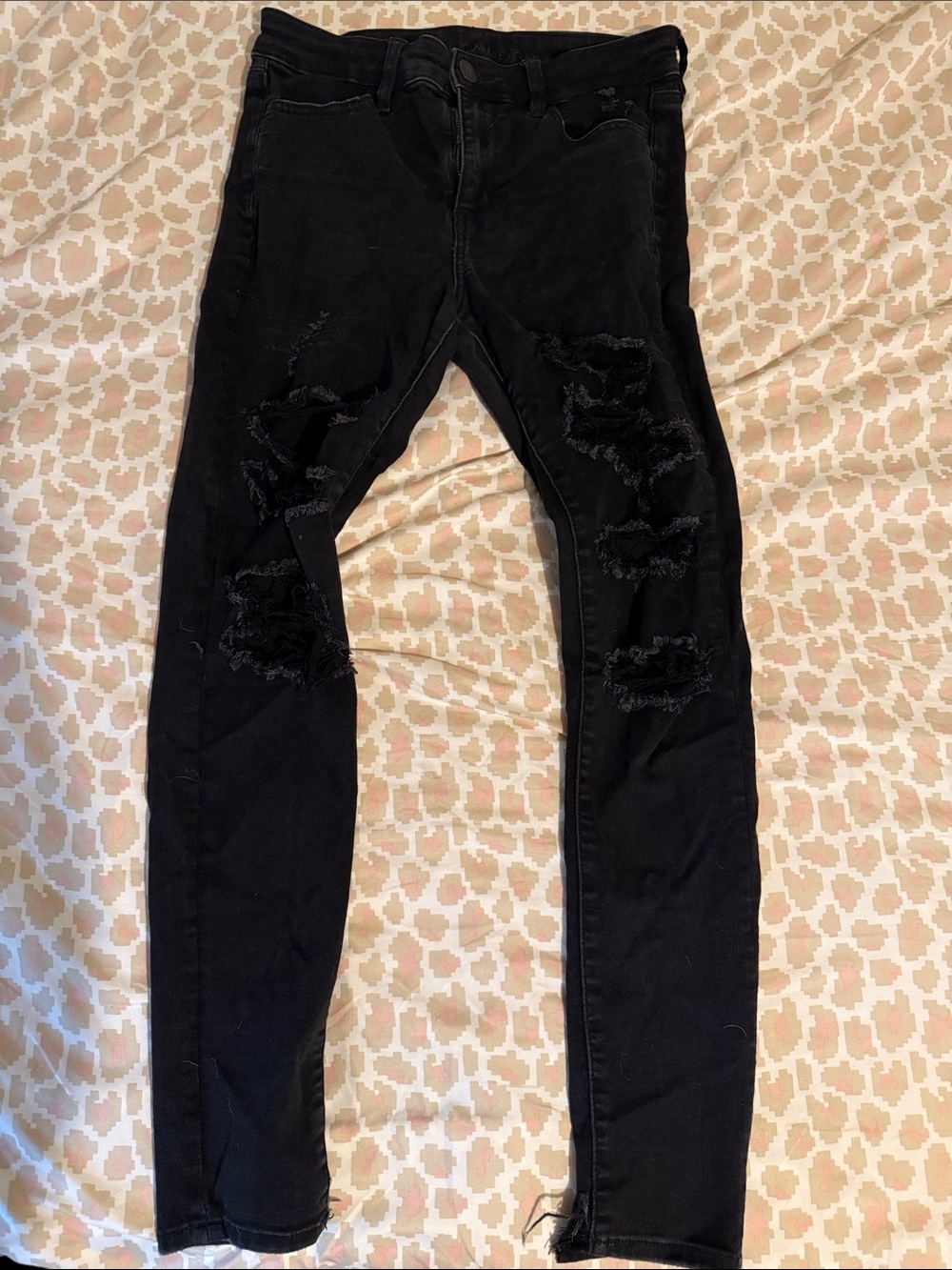 American Eagle Outfitters Black Distressed High-Rise Skinny Jeans